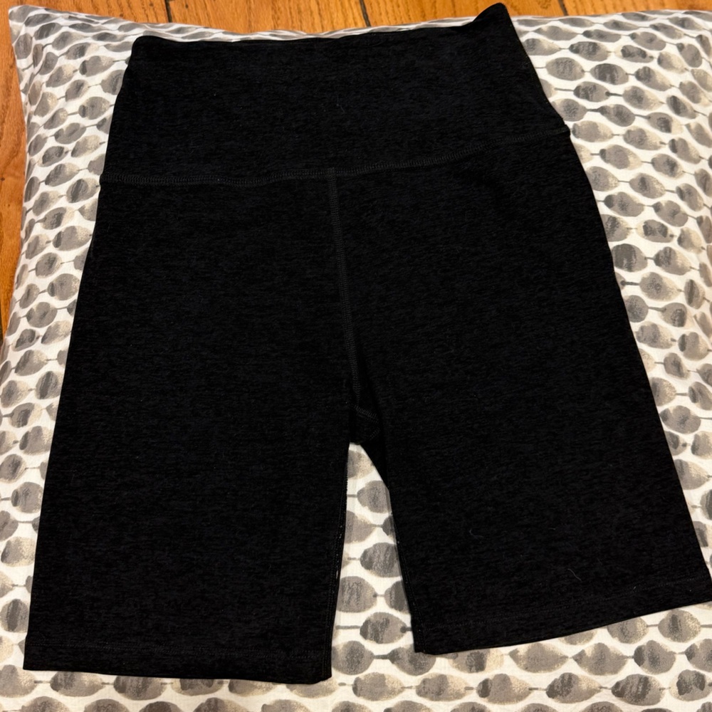 Beyond Yoga Gray Spacedye Biker Shorts